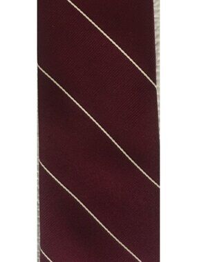 Royal Knight Neck Tie Dark Red w Thin White Diagonal Stripes 3 in Wide 55 in Lon